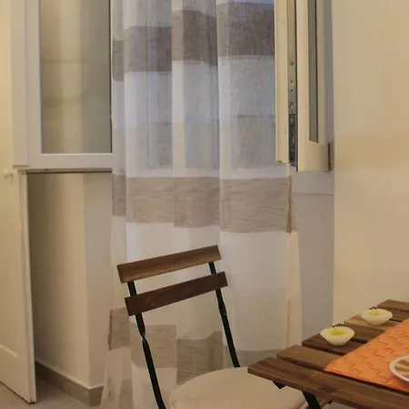 Family And Friends * فلورنس